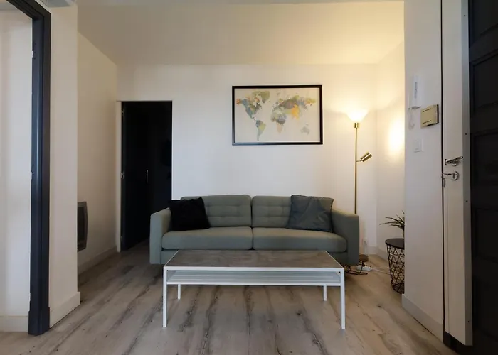 Le Beaulieu * Appartement 4 Chambres * 8Pers * Clim * Parking * Balcon